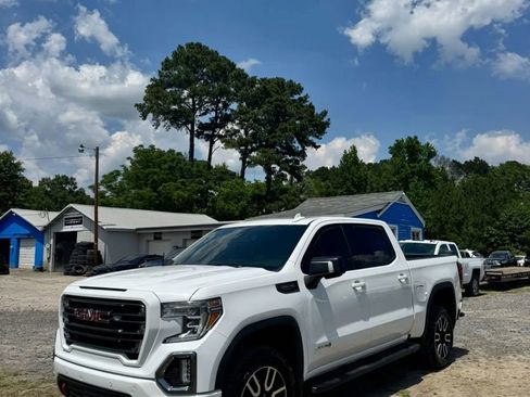 Used 2020 GMC Sierra 1500 AT4 w/ AT4 Premium Package AWD/4WD image 4