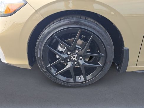 Used 2025 Honda Civic Sport image 9