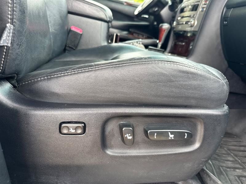 Used 2014 Lexus LX 570 4WD w/ Luxury Package image 25