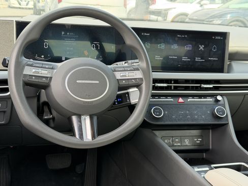 Used 2025 Hyundai Sonata SEL FWD image 24