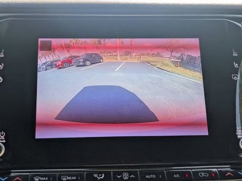Used 2024 Jeep Wagoneer L Series II w/ Flexible Seating Group AWD/4WD image 22