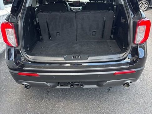 Used 2023 Ford Explorer XLT w/ Equipment Group 202A AWD/4WD image 13