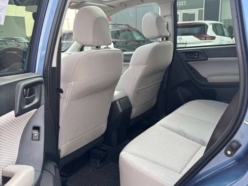 Used 2018 Subaru Forester 2.5i Premium w/ All-Weather Package AWD/4WD image 6
