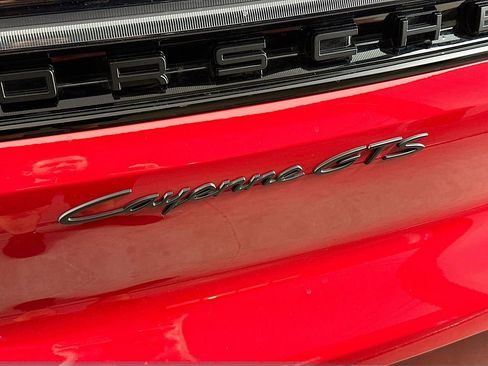 Certified 2025 Porsche Cayenne GTS AWD/4WD image 33