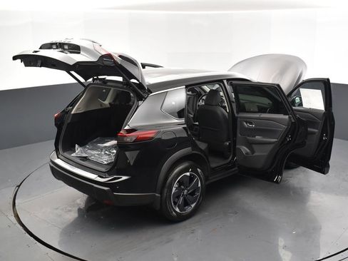 New 2026 Nissan Rogue SV w/ SV Premium Package image 34