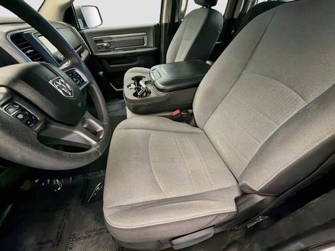 Used 2024 RAM 1500 Classic SLT AWD/4WD image 11