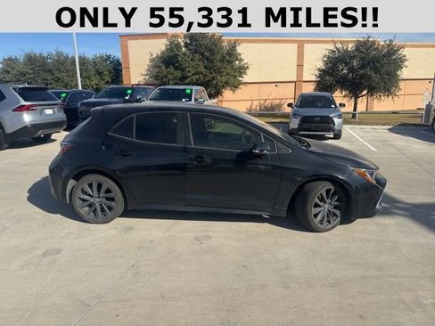 Used 2020 Toyota Corolla XSE image 2