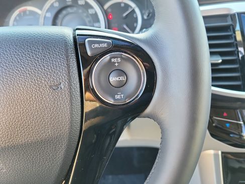 Used 2016 Honda Accord EX-L image 19