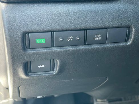 Certified 2023 Nissan Sentra SV w/ All-Weather Package FWD image 15