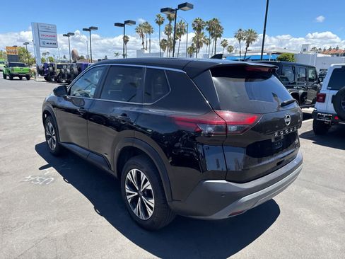 Used 2023 Nissan Rogue SV FWD image 24