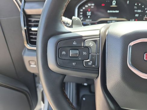Used 2025 GMC Sierra 1500 AT4 w/ AT4 Premium Package AWD/4WD image 35