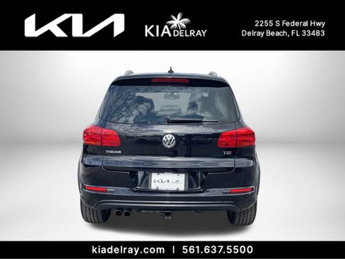 Used 2017 Volkswagen Tiguan Sport image 4