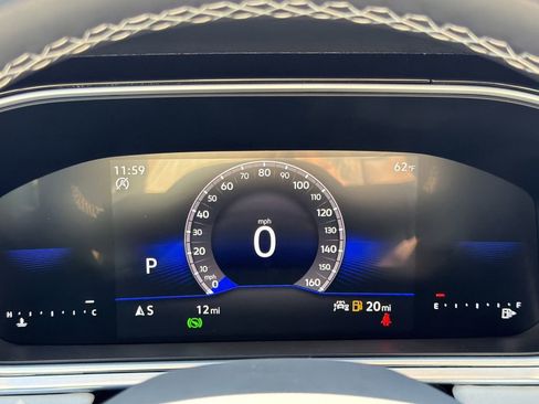 New 2026 Volkswagen Taos SE FWD image 27