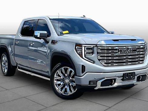 Used 2025 GMC Sierra 1500 Denali AWD/4WD image 3