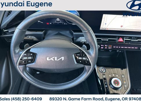 Used 2023 Kia Niro Wind w/ Wind Preserve Package FWD image 20