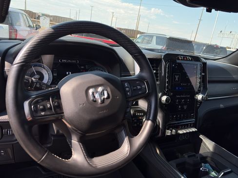 Used 2021 RAM 1500 Limited AWD/4WD image 12