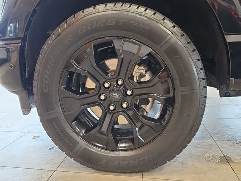 Certified 2023 Ford F150 Platinum w/ Equipment Group 701A High AWD/4WD image 15