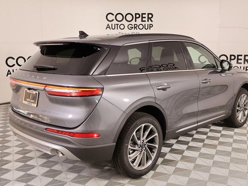 New 2026 Lincoln Corsair Premiere image 21