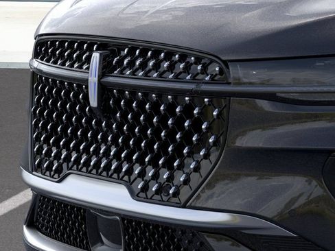New 2026 Lincoln Nautilus Reserve AWD/4WD image 17