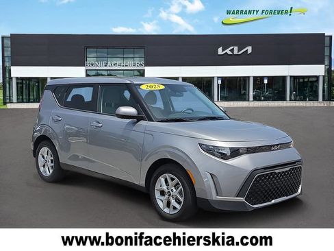 Certified 2025 Kia Soul LX w/ LX Technology Package FWD image 1
