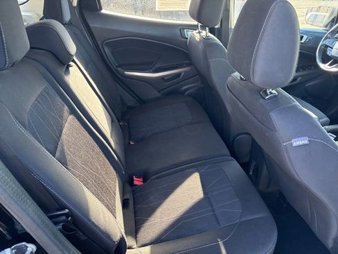 Used 2019 Ford EcoSport SE w/ SE Convenience Package image 8