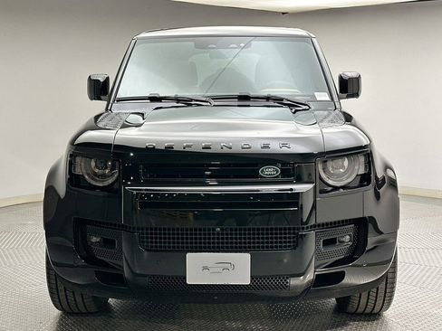 Certified 2024 Land Rover Defender 110 V8 image 16