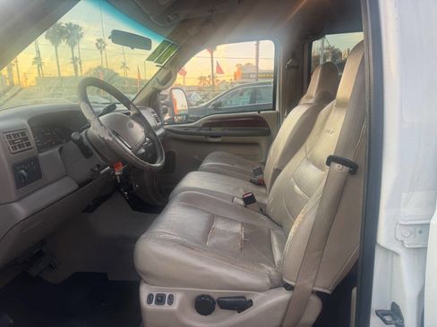 Used 2002 Ford F250 XLT image 9