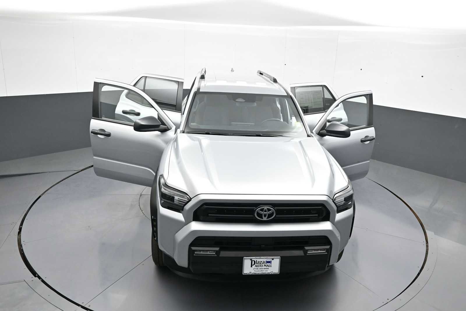 Used 2025 Toyota 4Runner SR5 AWD/4WD image 46