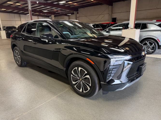 Used 2024 Chevrolet Blazer EV LT AWD/4WD image 6