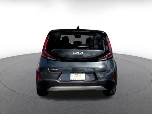 Used 2025 Kia Soul LX w/ LX Technology Package FWD image 12