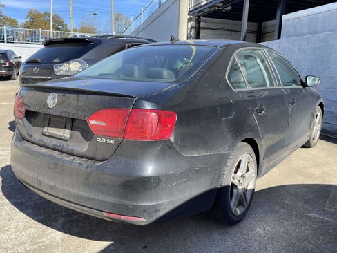 Used 2012 Volkswagen Jetta SE image 4