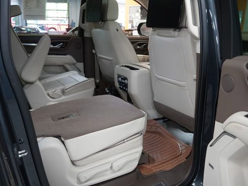 Used 2021 GMC Yukon XL Denali w/ Denali Premium Package AWD/4WD image 26