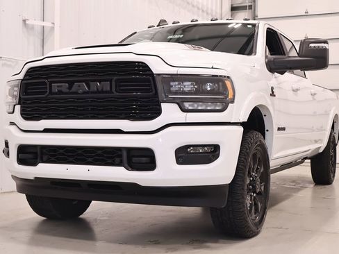 Used 2024 RAM 3500 Limited w/ Night Edition AWD/4WD image 6