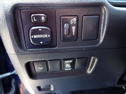 Used 2016 Toyota 4Runner SR5 Premium AWD/4WD image 13