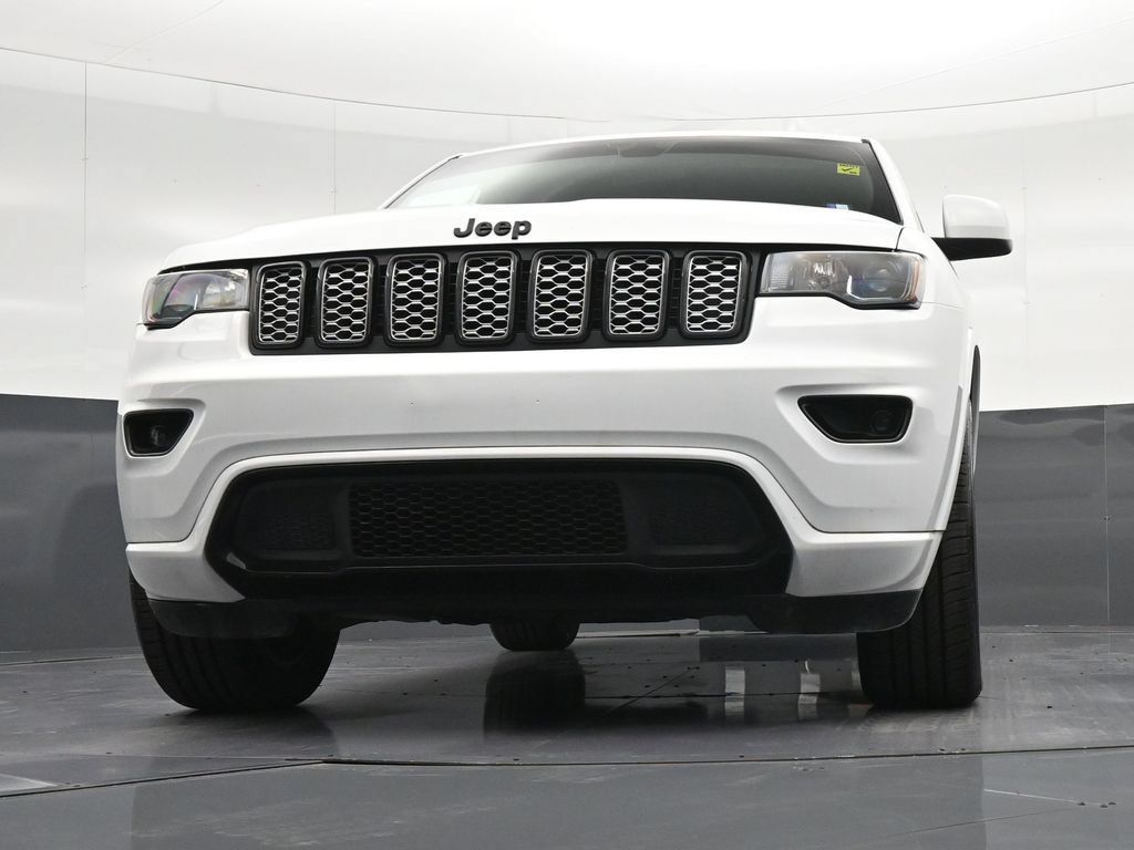 Used 2021 Jeep Grand Cherokee Laredo X RWD image 33