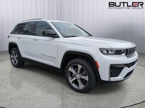 New 2026 Jeep Grand Cherokee Limited AWD/4WD image 8