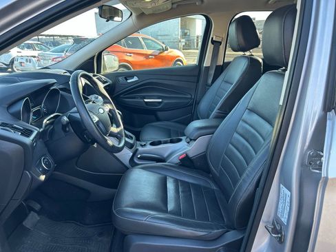 Used 2015 Ford Escape SE w/ Equipment Group 201A AWD/4WD image 14