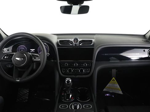 New 2025 Bentley Bentayga Extended Wheelbase AWD/4WD image 4