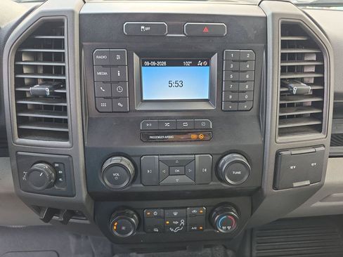 Used 2022 Ford F250 XL w/ Power Equipment Group AWD/4WD image 6