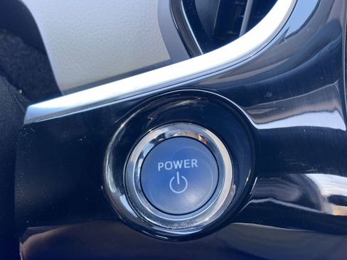 Used 2019 Toyota Prius Limited image 13