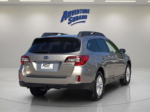 Used 2015 Subaru Outback 2.5i Premium AWD/4WD image 6