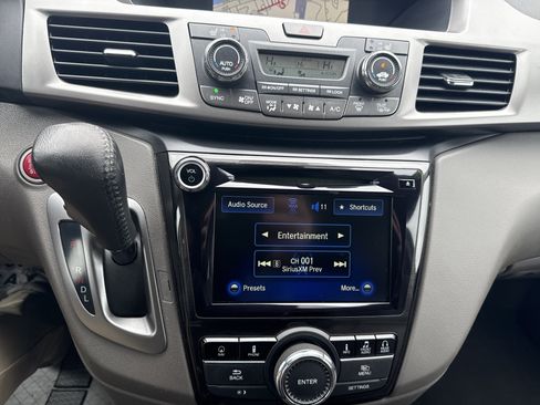 Used 2016 Honda Odyssey Touring image 27