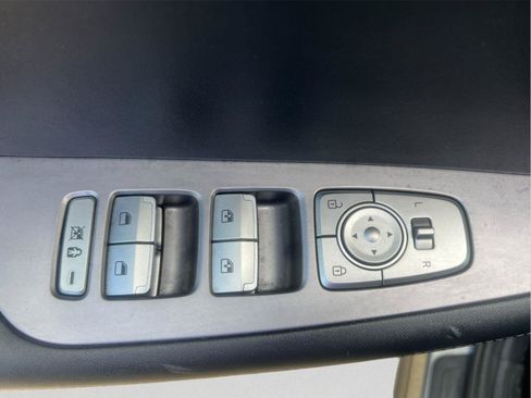 Used 2023 Hyundai Palisade SEL AWD/4WD image 13
