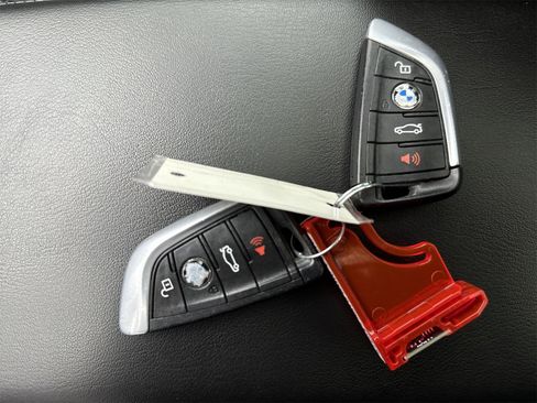 Used 2019 BMW X3 sDrive30i w/ Driving Assistance Package image 48