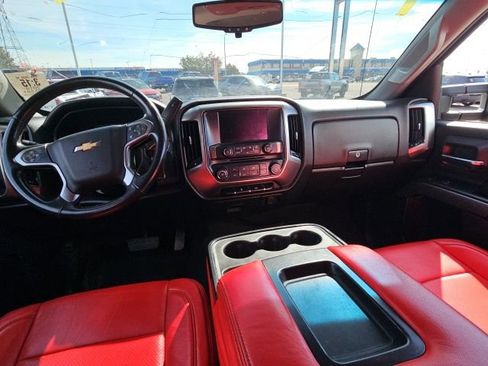 Used 2019 Chevrolet Silverado 1500 LT image 11