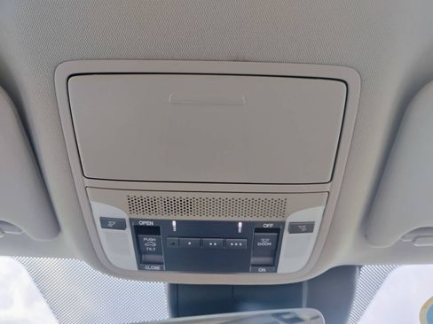 Used 2020 Acura TLX FWD image 18
