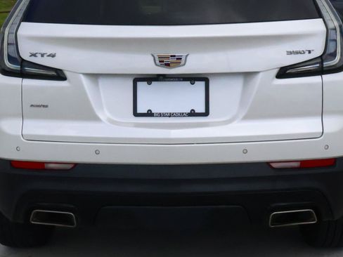 Used 2022 Cadillac XT4 Sport w/ Enhanced Visibility Package AWD/4WD image 10