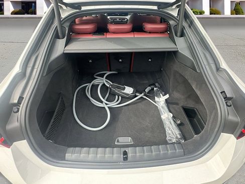 Certified 2023 BMW i4 eDrive35 RWD image 28
