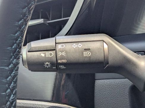 Used 2025 Lexus ES 350 w/ Premium Package FWD image 12