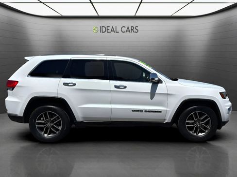 Used 2017 Jeep Grand Cherokee Limited w/ Luxury Group II RWD image 4